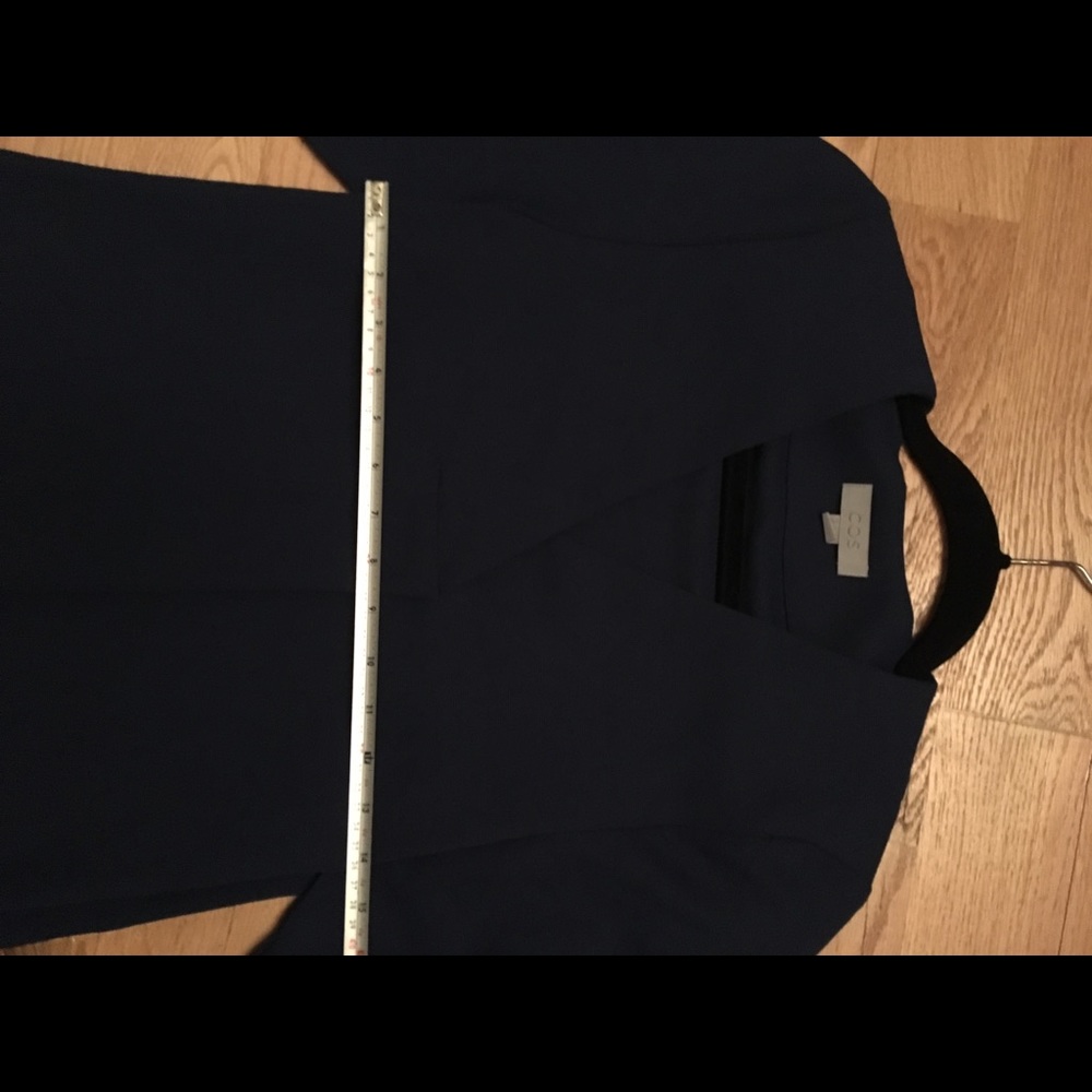 Dress - Picture 7 of 8
